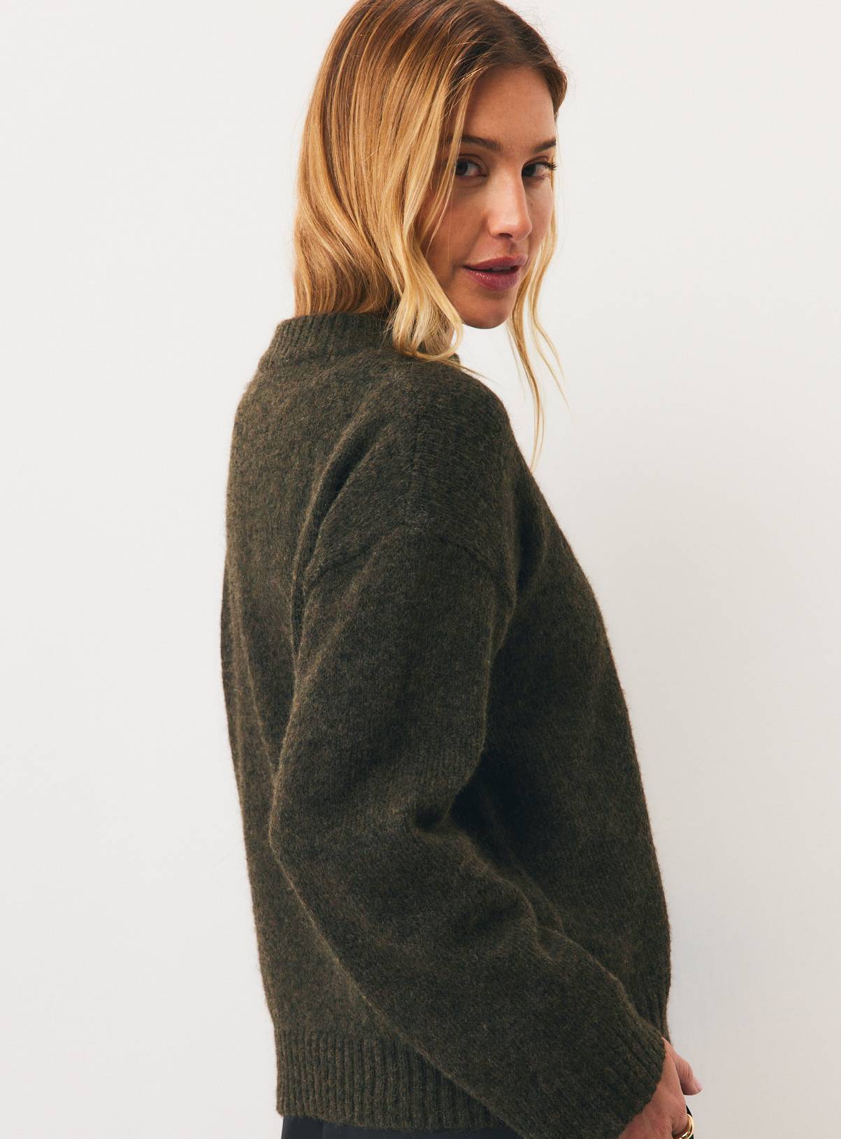 Dark Green Nordic-Style Crewneck Jumper XL - Image 4